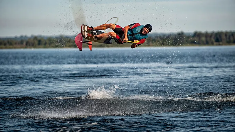 Sit-down hydrofoiling lesson such as Sky Ski or Air Chair