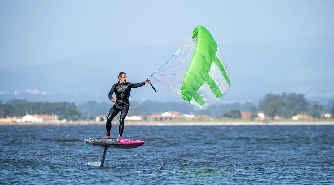 Parawing Foiling Live Action Image