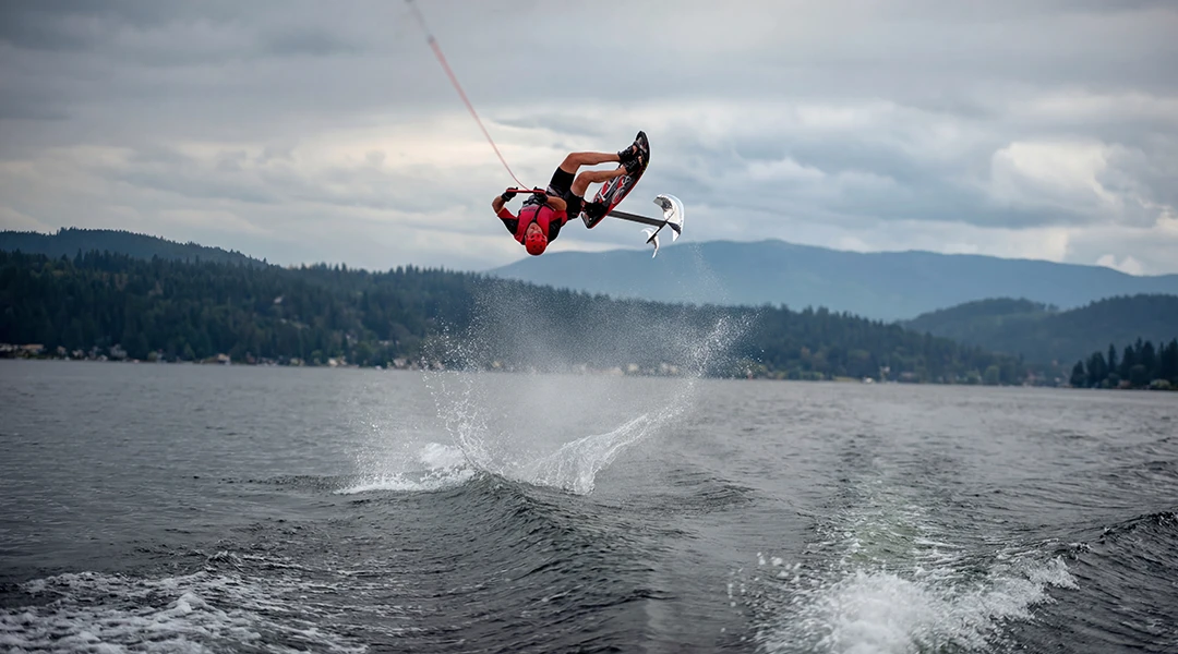 Sitdown Foiling Live Action Image