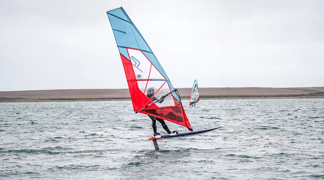 Windsurf Foiling Live Action Image