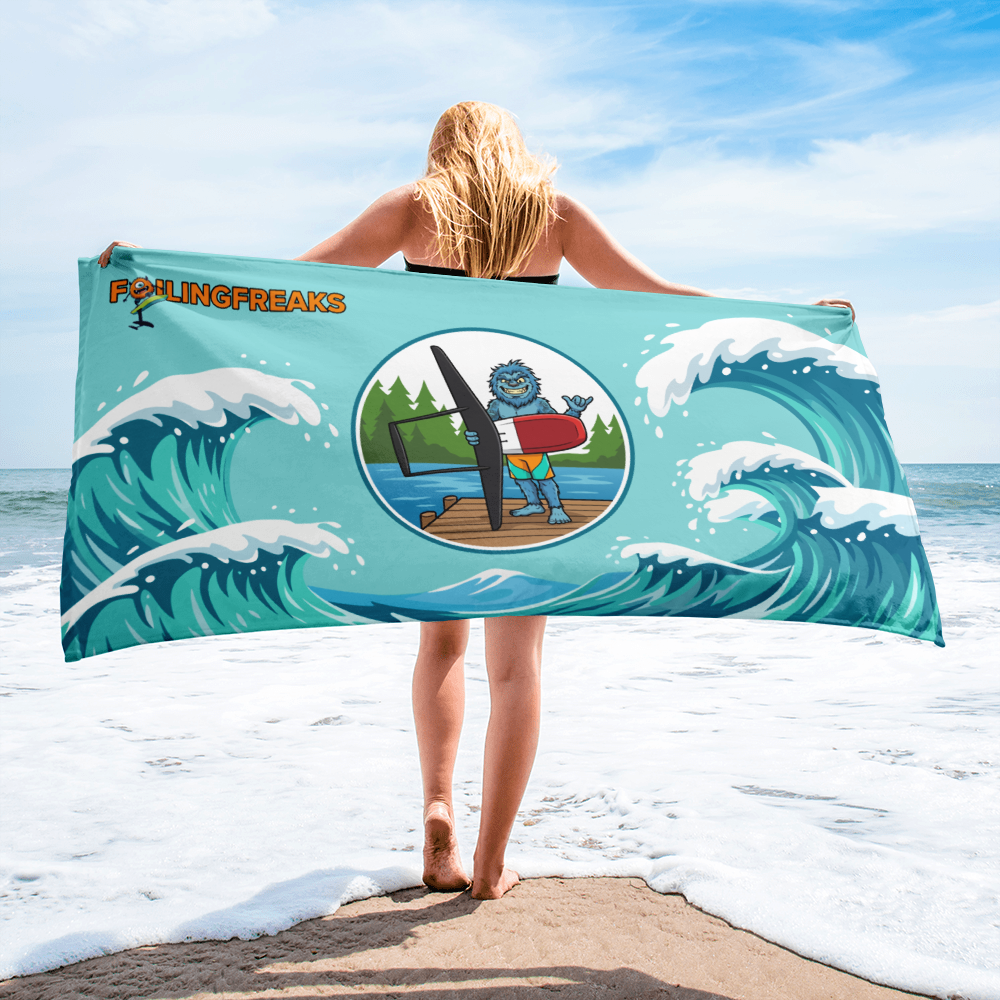 Glitch Freefoil Beach Towel - Image 3